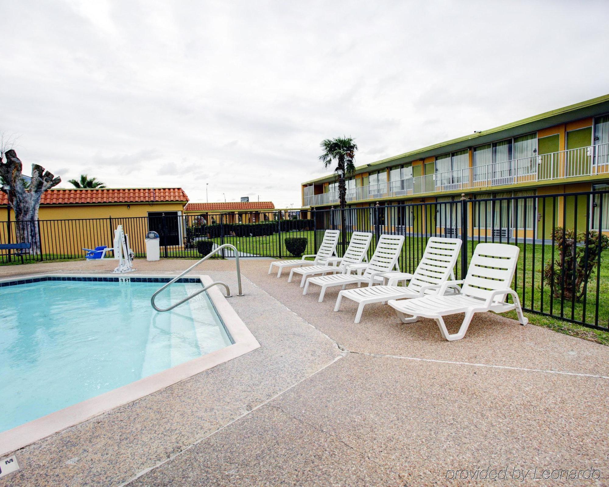 סן מרקוס University Inn מראה חיצוני תמונה